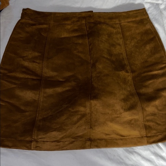 Skirt - Picture 4 of 5